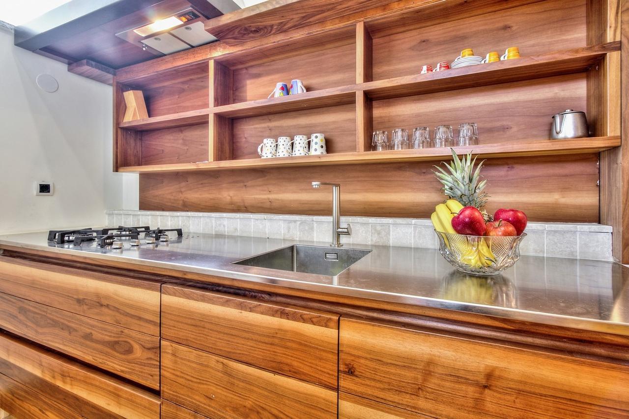Lana House With Apartment Petrovija Экстерьер фото