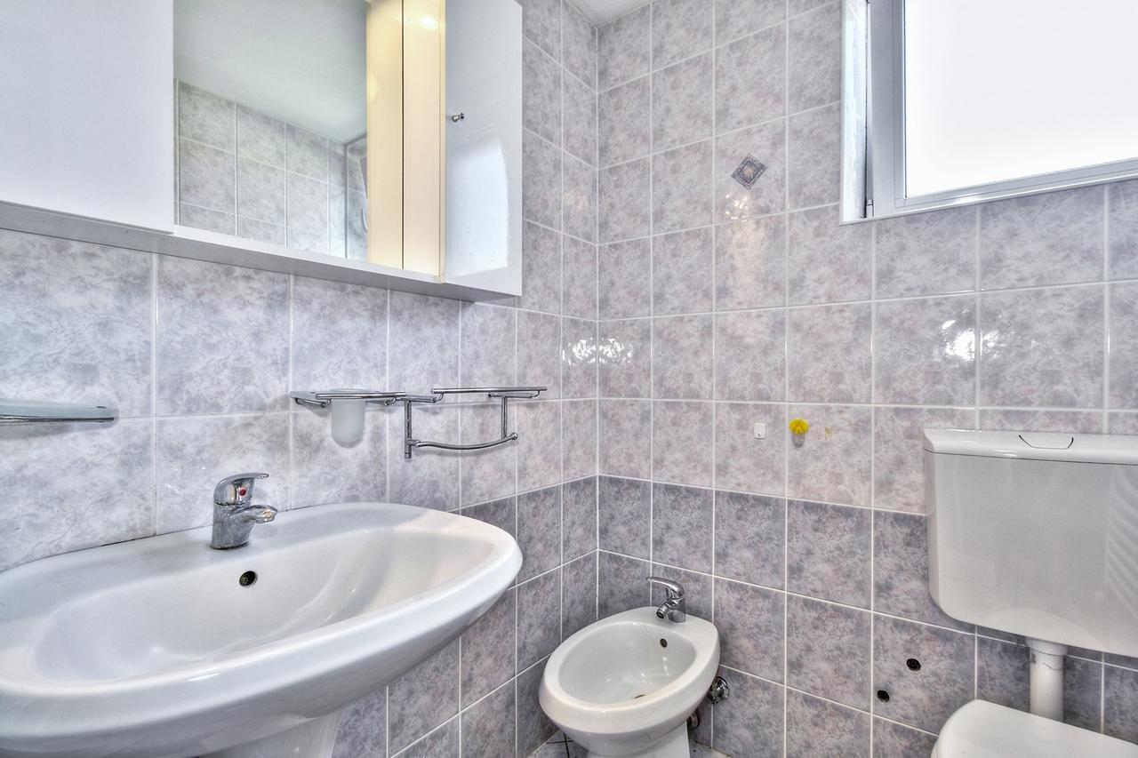 Lana House With Apartment Petrovija Экстерьер фото