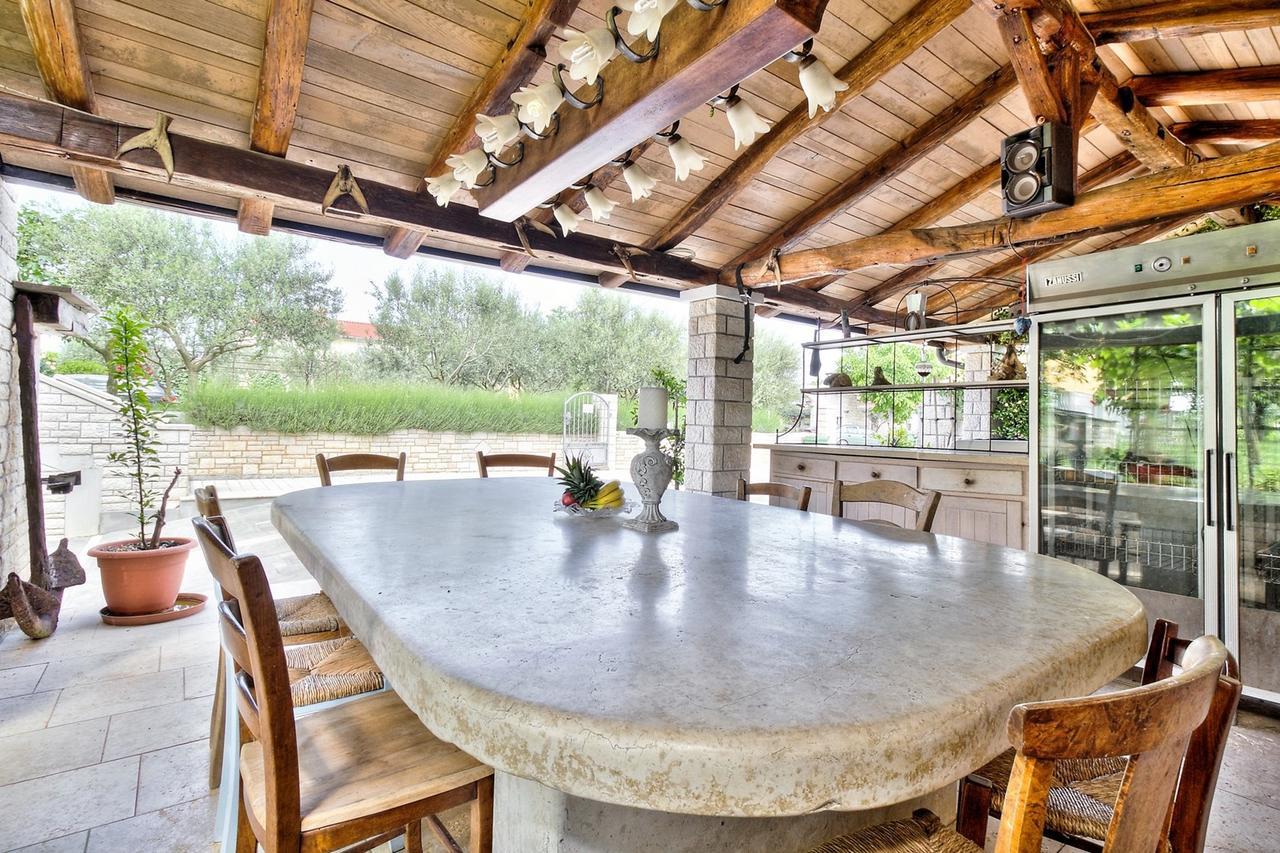 Lana House With Apartment Petrovija Экстерьер фото